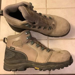 Women’s Danner Steel Toe Boots